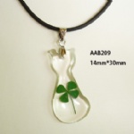 clear four leaf clover necklace AAB209