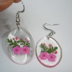 clear earring with pressed flower BEB104a