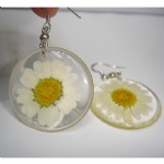 clear earring with pressed flower BEB124a