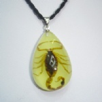 luminous artificial amber pendant with real insect 2YD01