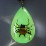 luminous artificial amber pendant with real insect 2YD03