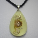 luminous artificial amber pendant with real insect 2YD05