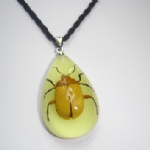 luminous artificial amber pendant with real insect 2YD08