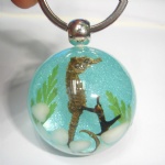 artificial amber keychain with real sea horse 4BLKSH