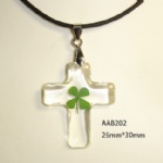 clear lucky clover necklace AAB202