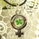 four leaf clover necklace  female symbol AAA111